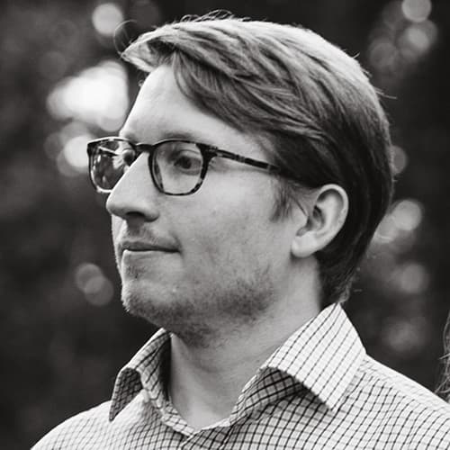 Headshot of Chris Graves