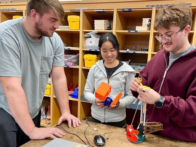 Students in ENGS 76: Machine Engineering prepare their Mars rover for the final course competition.