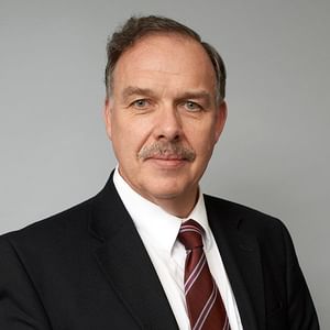 Headshot of Ian Baker