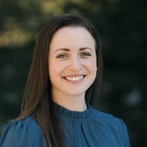 Headshot of Katie Hixon