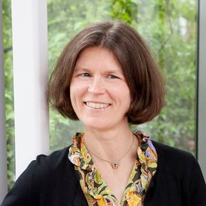 Headshot of Petra Bonfert-Taylor