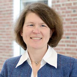 Headshot of Petra Bonfert Taylor