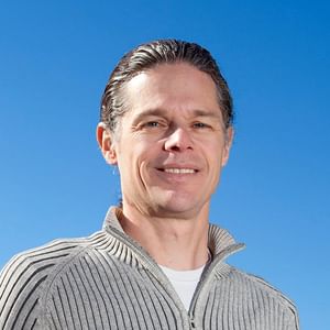 Headshot of Simon G. Shepherd