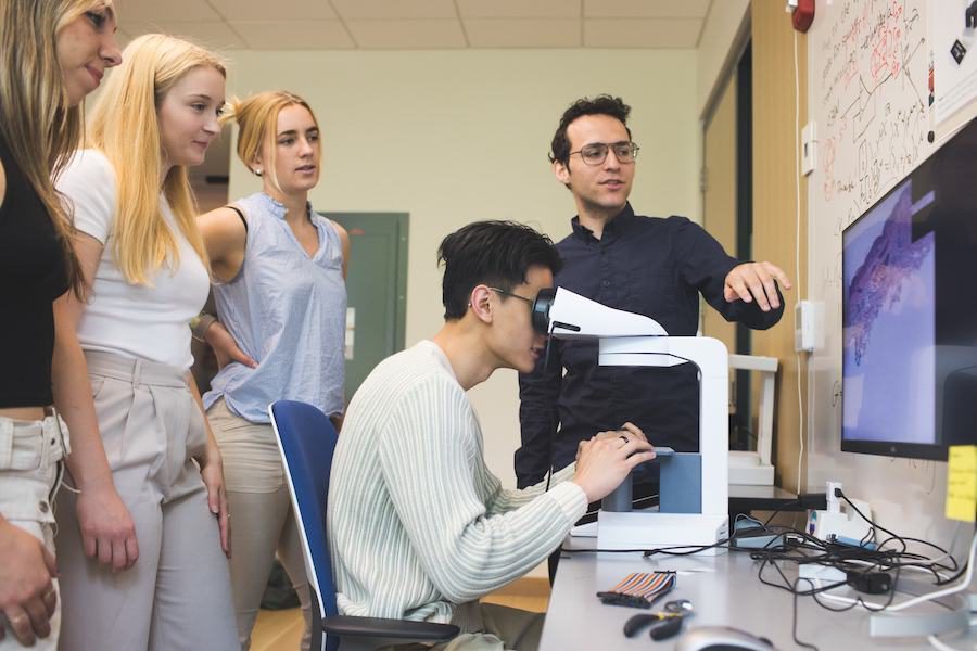 Digital makeover for microscopes