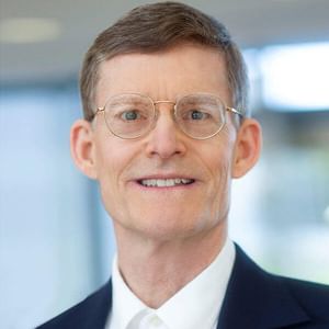 Headshot of William Fraizer