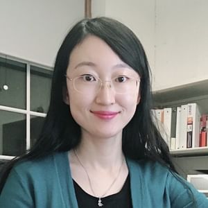 Headshot of Yan Li