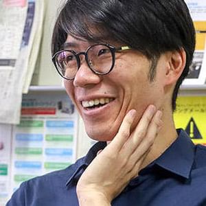 Headshot of Yoshihiro Nakayama